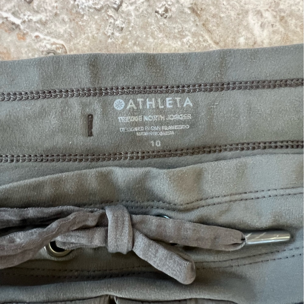 Athleta Trekkie Mid Rise Legacy Jogger Pants in Arbor Olive Green, 10 - Picture 8 of 12